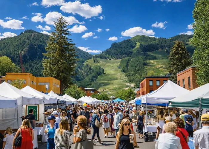 Luxurious 2 Bedroom 2 Ba - Aspen Core